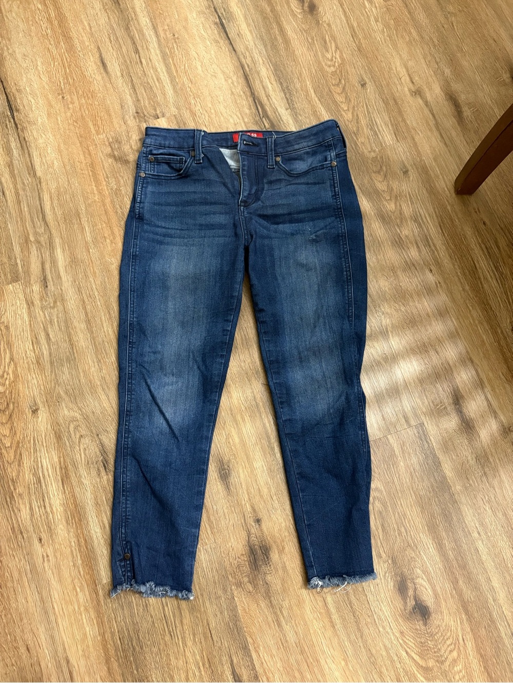 Guess Dark Blue Cropped Skinny Jeans with Frayed Ankles